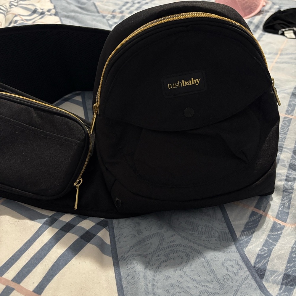 Tushbaby HIP carrier